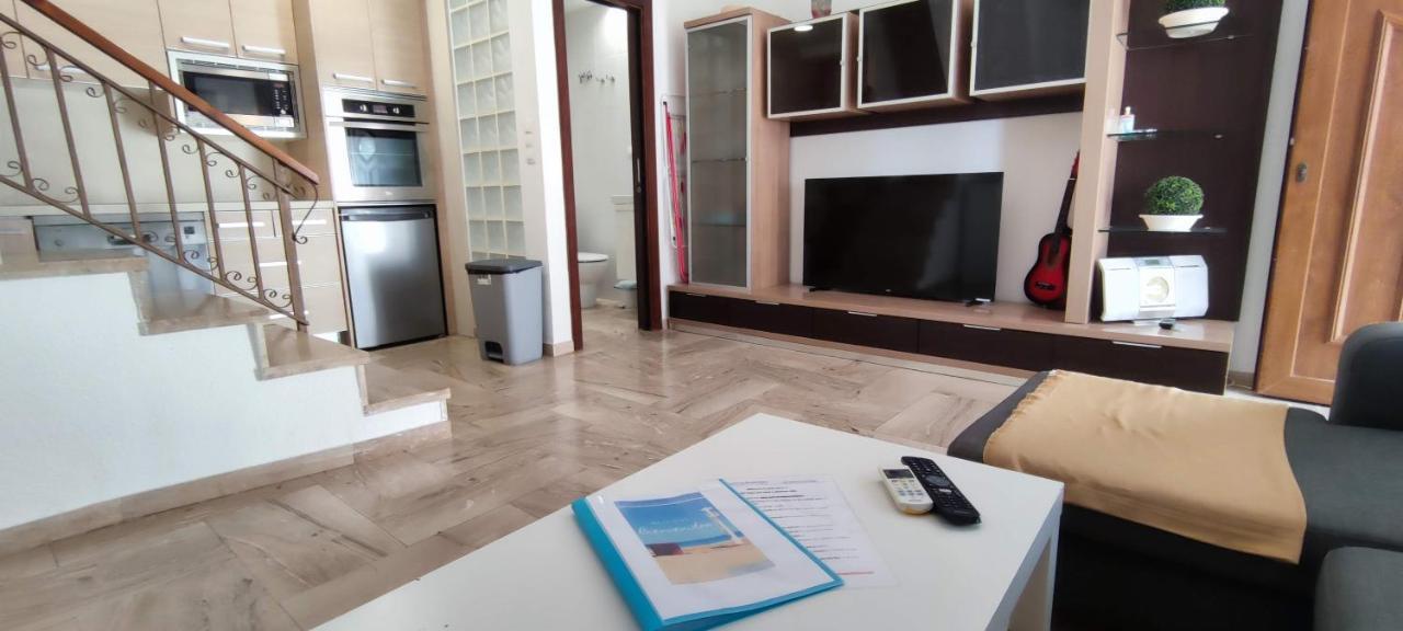 Beach Breeze Townhouse By The Beach サンタ・ポラ エクステリア 写真