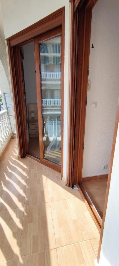 Beach Breeze Townhouse By The Beach サンタ・ポラ エクステリア 写真