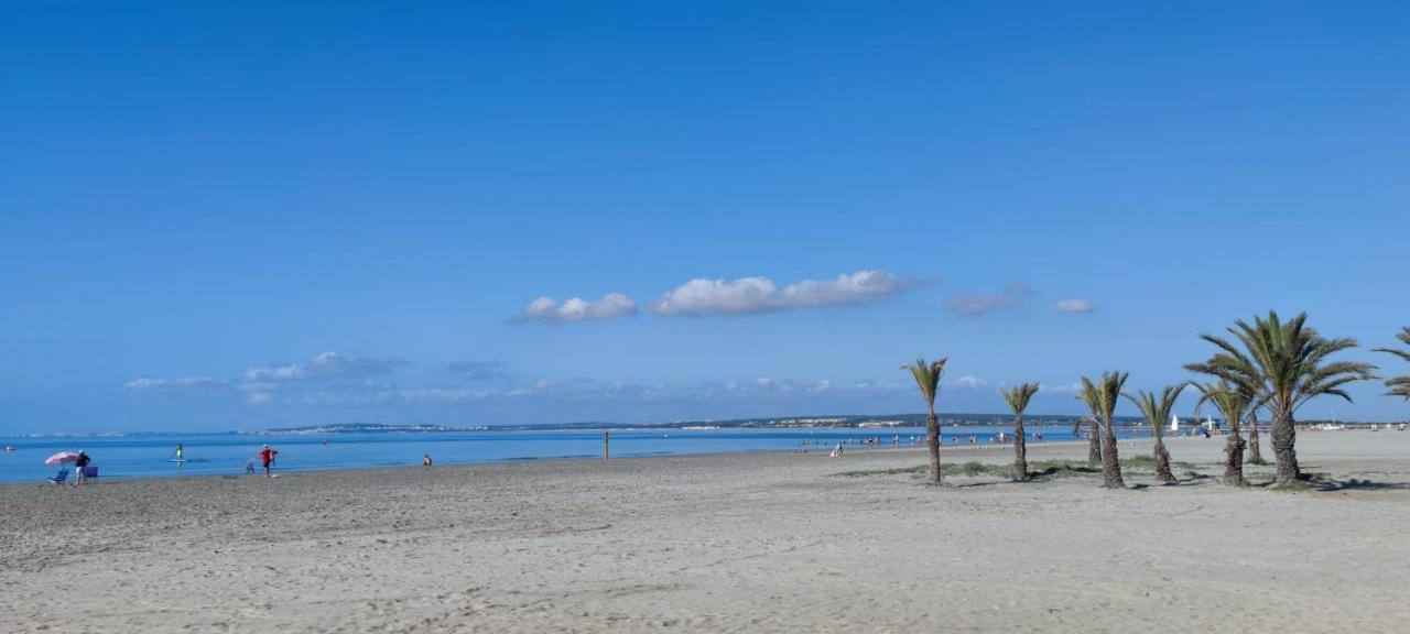 Beach Breeze Townhouse By The Beach サンタ・ポラ エクステリア 写真