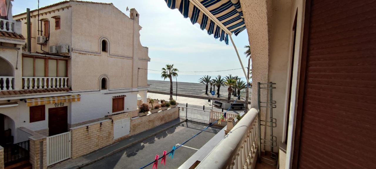 Beach Breeze Townhouse By The Beach サンタ・ポラ エクステリア 写真