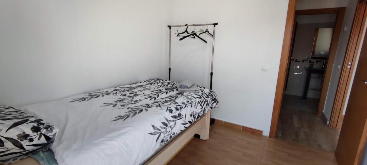 Beach Breeze Townhouse By The Beach サンタ・ポラ エクステリア 写真