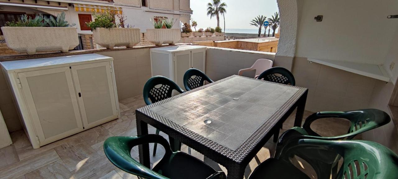 Beach Breeze Townhouse By The Beach サンタ・ポラ エクステリア 写真